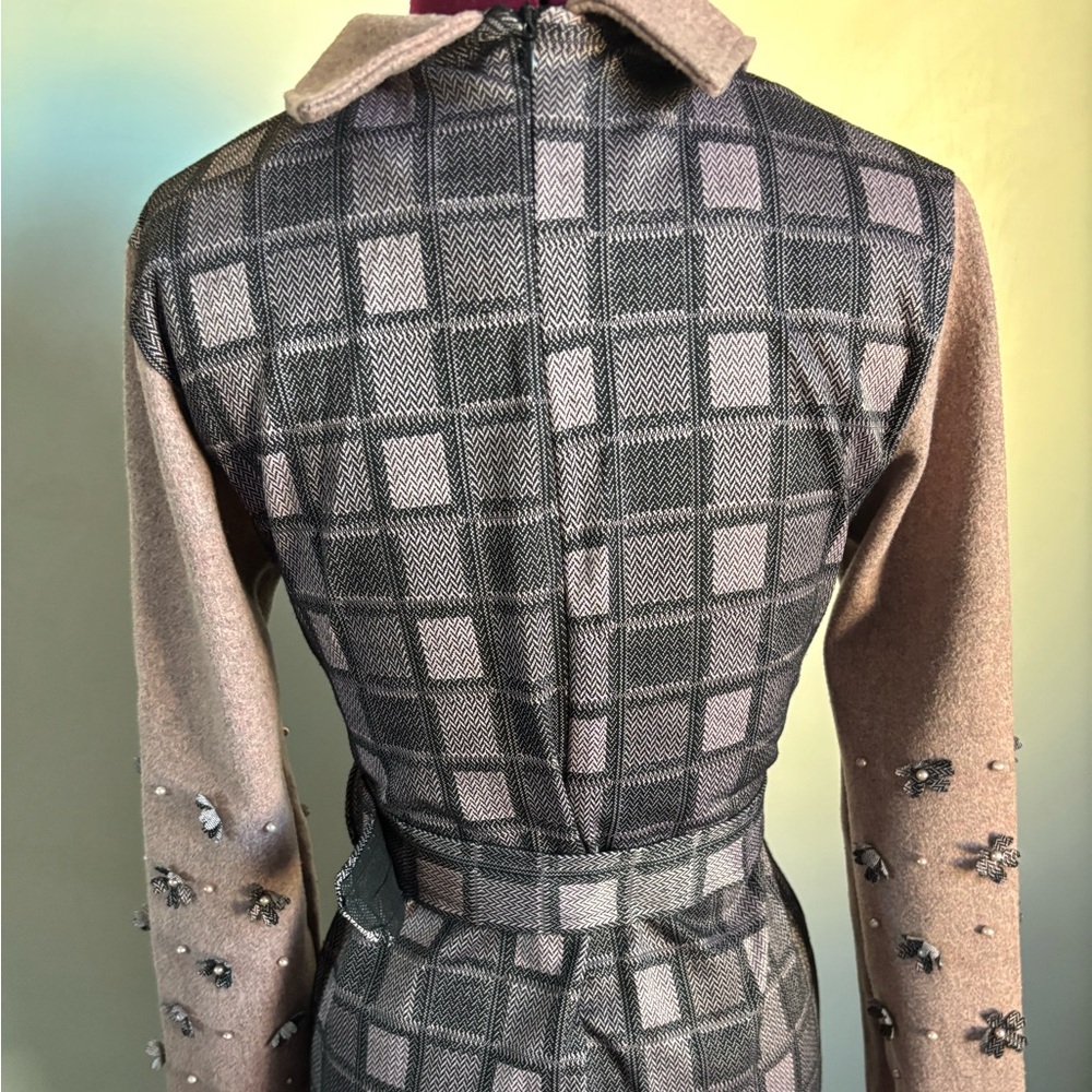 Vintage 40’s Era Pink/Gray plaid Dress w/elegant sleeves, size 38 - Picture 7 of 8